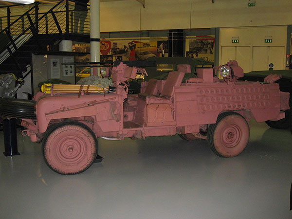 Land Rover SAS Pink Panther